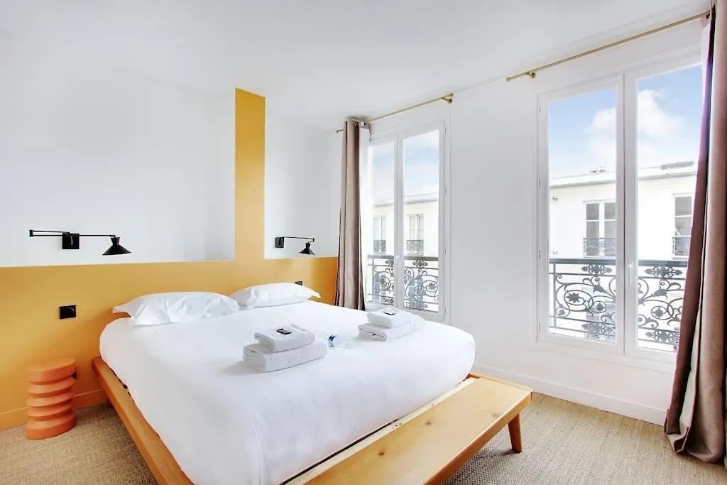 Amazing In Chatelet - Rivoli Apartment